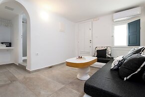 Amaze Suites