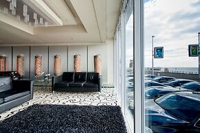 Tiffanys Hotel