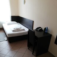 Angel Hotel