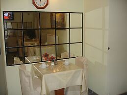Angel Hotel