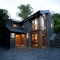 Cedar Manor
