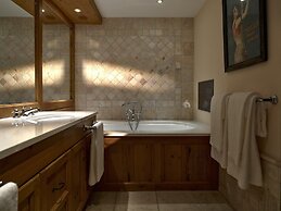 LeCrans Hotel & Spa
