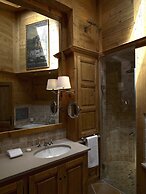LeCrans Hotel & Spa