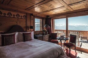LeCrans Hotel & Spa