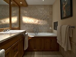 LeCrans Hotel & Spa