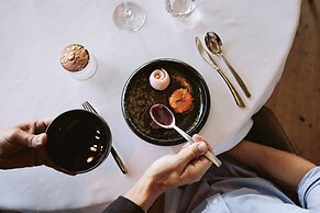LeCrans Hotel & Spa