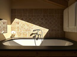 LeCrans Hotel & Spa
