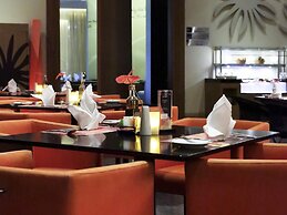 Novotel Suites Mall Avenue Dubai