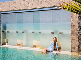 Novotel Suites Mall Avenue Dubai