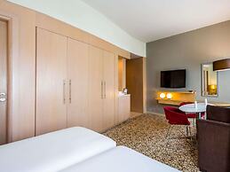 Novotel Suites Mall Avenue Dubai
