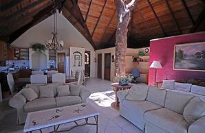 Hideaway Island Resort