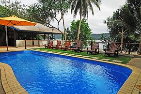 Hideaway Island Resort