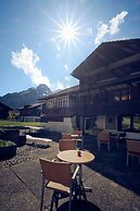 Hotel Alpina