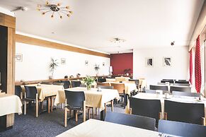 Hotel Alpina
