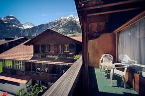 Hotel Alpina