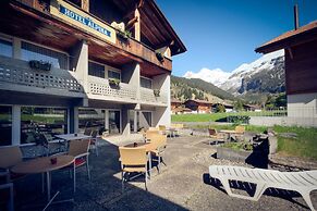 Hotel Alpina