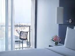 Renaissance Paris Arc de Triomphe Hotel