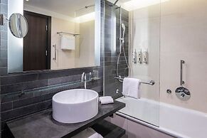 Renaissance Paris Arc de Triomphe Hotel