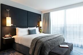 Renaissance Paris Arc de Triomphe Hotel
