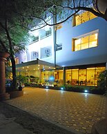 Phoenix Hotel
