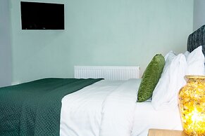 Kenley Hotel