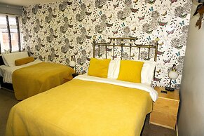 Kenley Hotel