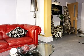 Kenley Hotel