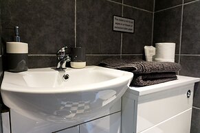 Kenley Hotel