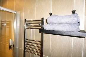 Kenley Hotel