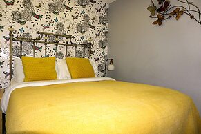 Kenley Hotel