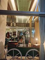 Ephira Hotel