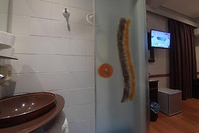 Ephira Hotel