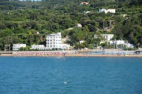 Riviera Hotel Residence