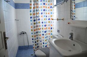 Saron Hotel