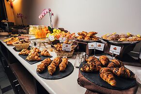Euro Hotel