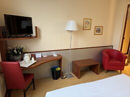Euro Hotel