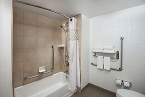 Hampton Inn & Suites Barrie