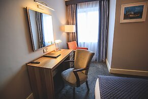 Westlodge Hotel