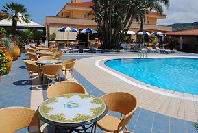Hotel Damanse