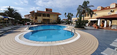 Hotel Damanse
