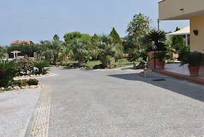 Hotel Damanse