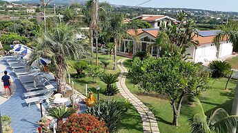 Hotel Damanse