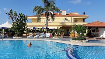 Hotel Damanse
