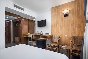 Pacific Hotel, Phnom Penh