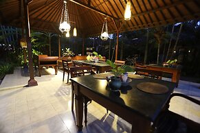 Bumi Ayu Bungalows