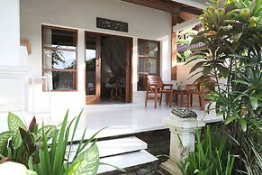 Bumi Ayu Bungalows