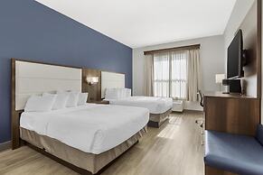 Best Western Plus First Coast Inn & Suites