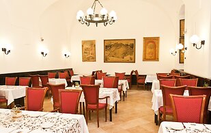Klastrom Hotel