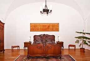 Klastrom Hotel