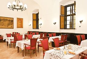 Klastrom Hotel